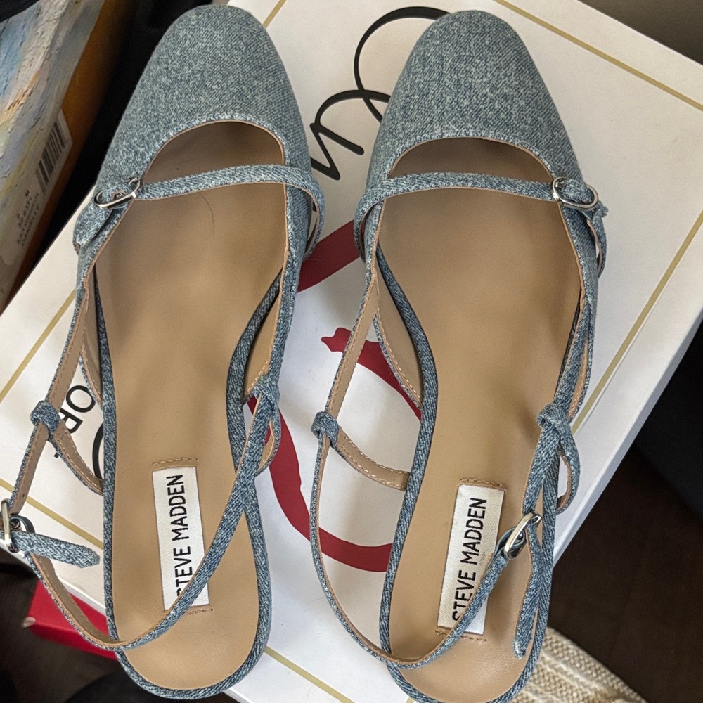 Steve Madden Denim Blue Flats